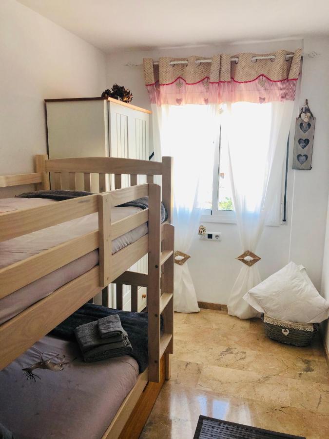 Apartamento Con Terraza Y Piscina En Malgrat De Mar Exterior photo